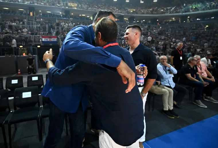 Draženov lik oživio i rasplakao sve: Dvije dame očarale, a Net.hr jedini je razgovarao s Plenkovićem!