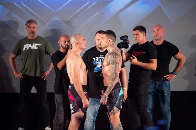 &Scaron;ahovnica na glavi, pola-pola zastava i klinč dva rivala! Spremni smo za &scaron;ou godine