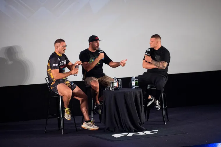 &Scaron;ahovnica na glavi, pola-pola zastava i klinč dva rivala! Spremni smo za &scaron;ou godine