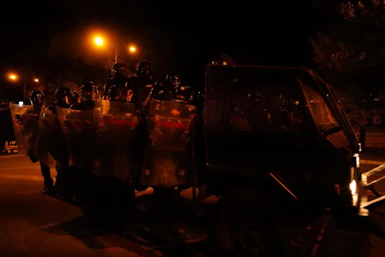 Topovskim udarima i suzavcem na prosvjednike u Novom Sadu! Vučić za sve krivi 'europski olo&scaron;'