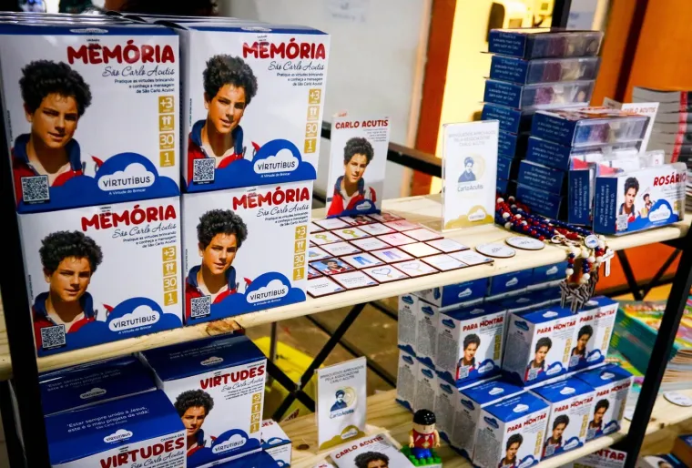 Carlo Acutis danas postaje prvi svetac milenijalac: Crkva mu pripisuje dva čuda, razgovarali smo s njegovom majkom