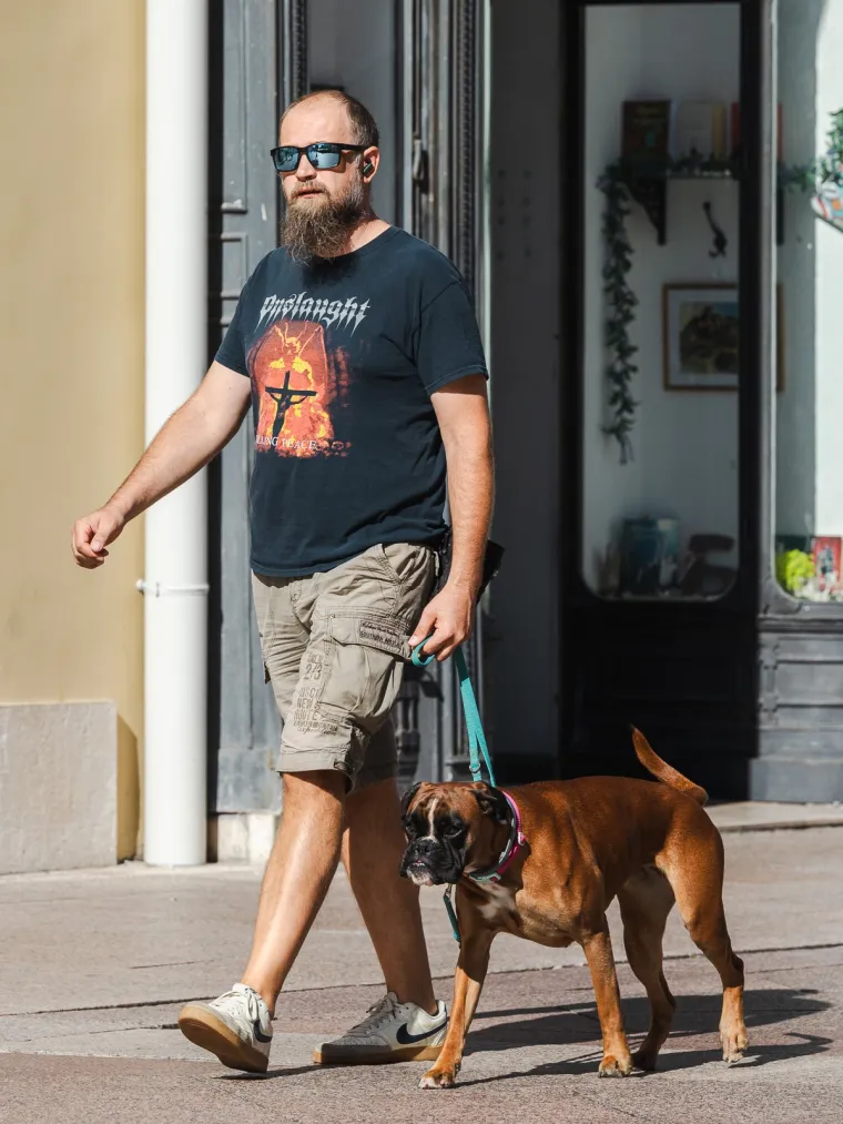 Od minica i &scaron;tiklica do lepr&scaron;avih haljina i tenisica: Nema tko se nije okretao za ovim Riječankama