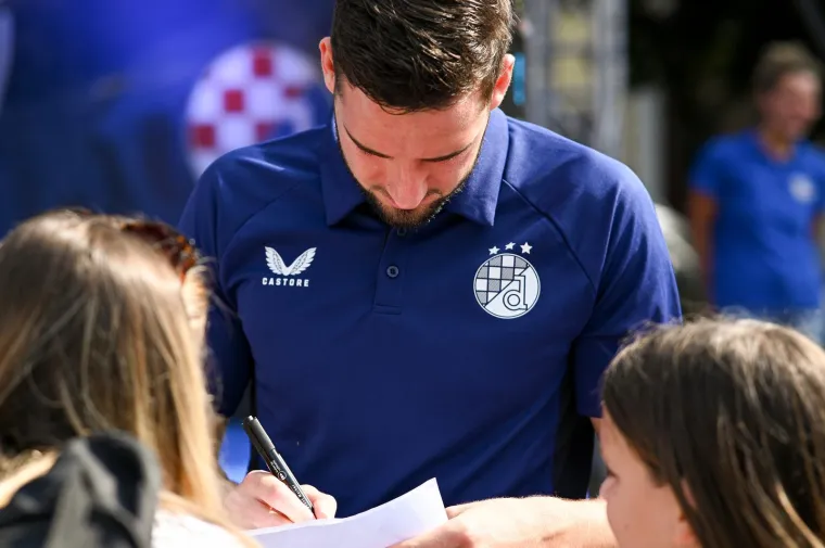 Pojavili se u centru Zagreba i izazvali eurofiju!