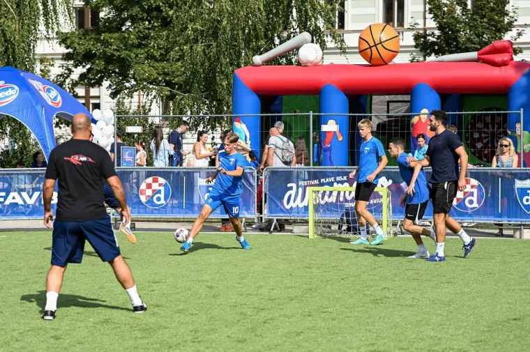 Pojavili se u centru Zagreba i izazvali eurofiju!
