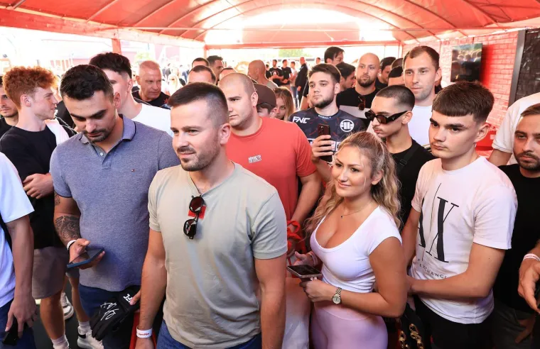 Kaos ispred Arene Zagreb! Stipe Miočić izazvao delirij, nikad ovako ne&scaron;to nismo vidjeli