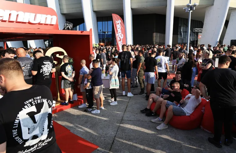 Kaos ispred Arene Zagreb! Stipe Miočić izazvao delirij, nikad ovako nešto nismo vidjeli