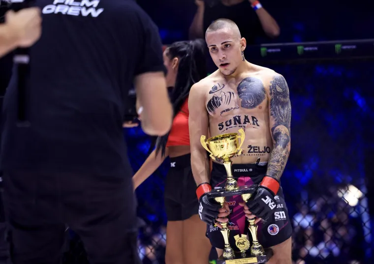 Krv, znoj i atraktivne djevojke: Ovako izgleda spektakl koji smo svi čekali