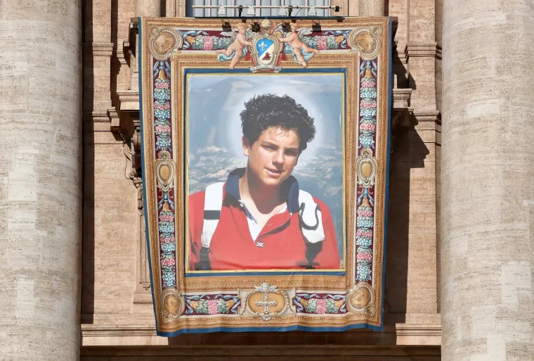 Carlo Acutis danas postaje prvi svetac milenijalac: Crkva mu pripisuje dva čuda, razgovarali smo s njegovom majkom