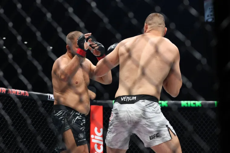Svi pričaju o Deliji: 'UFC treba razarača poput njega!' Ovako je pregazio Tyburu za 2 minute