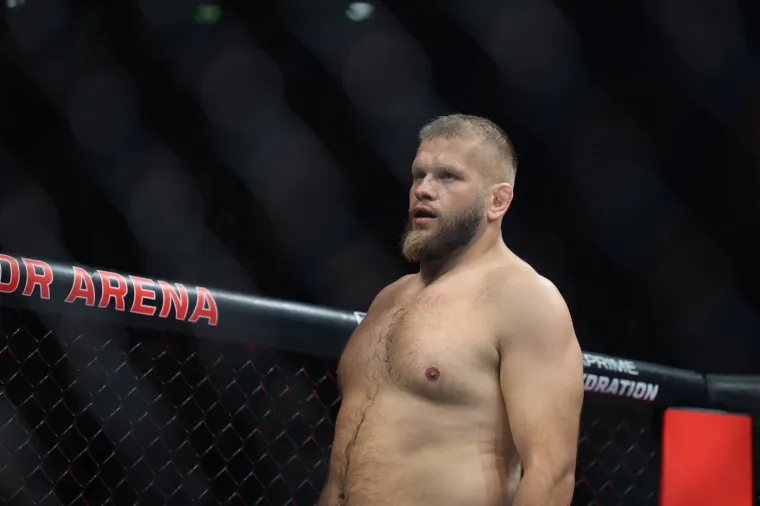 Svi pričaju o Deliji: 'UFC treba razarača poput njega!' Ovako je pregazio Tyburu za 2 minute