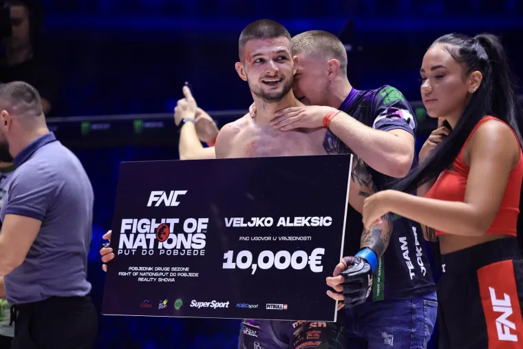 Ako ste propustili FNC 24: Donosimo nokaut večeri, krv i rat do zadnje sekunde!