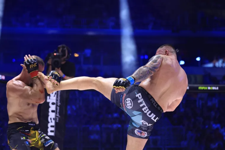 Uzbuđenje i drama! Poznati i slavni na spektakularnom FNC 24 eventu