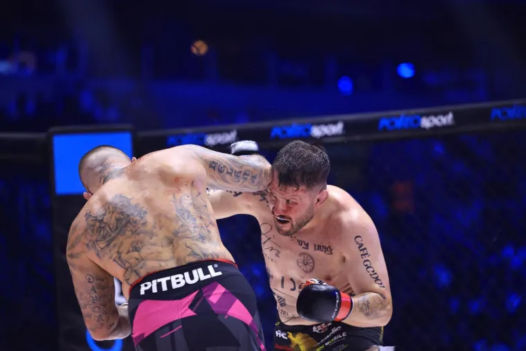 Uzbuđenje i drama! Poznati i slavni na spektakularnom FNC 24 eventu