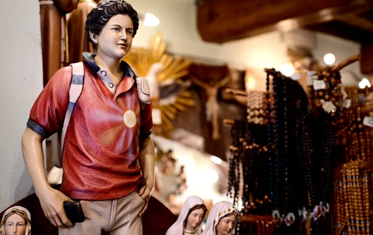 Milenijska generacija dobila prvog sveca: Pogledajte kako je izgledala kanonizacija Carla Acutisa, ali i svetog Piera