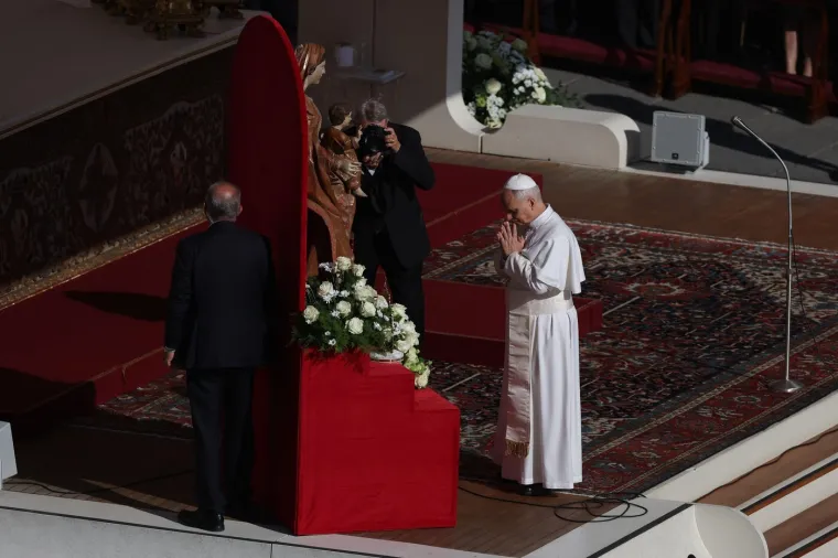 Milenijska generacija dobila prvog sveca: Pogledajte kako je izgledala kanonizacija Carla Acutisa, ali i svetog Piera