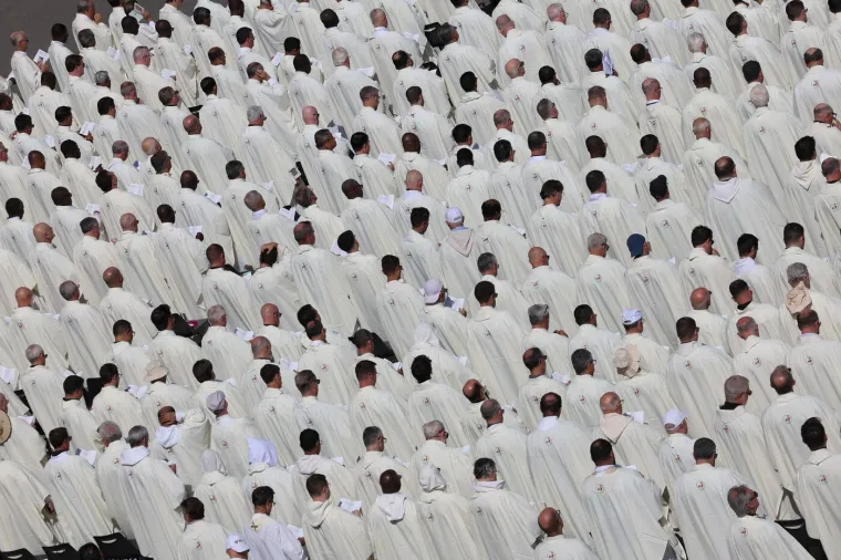 Milenijska generacija dobila prvog sveca: Pogledajte kako je izgledala kanonizacija Carla Acutisa, ali i svetog Piera