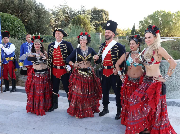 Opasne Šibenčanke zapalile rivu: Ratnice s mačetama očarale publiku