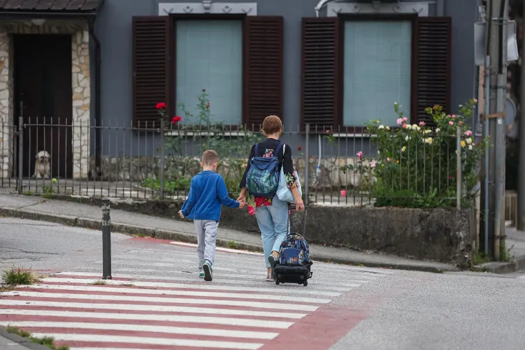 Posljednje poziranje za mame i spremni su: Pogledajte kako diljem zemlje izgleda prvi dan &scaron;kole