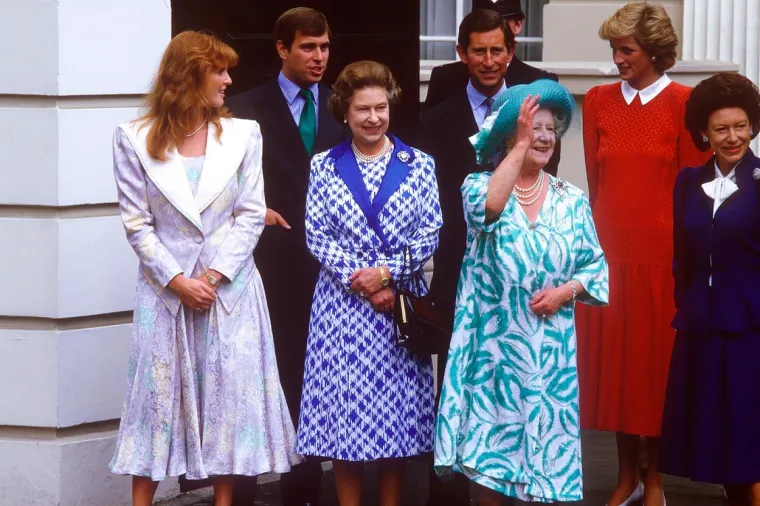 Kraljica Elizabeta u mladosti je bila prava ljepotica: Vladala je duže nego ijedna žena ikada