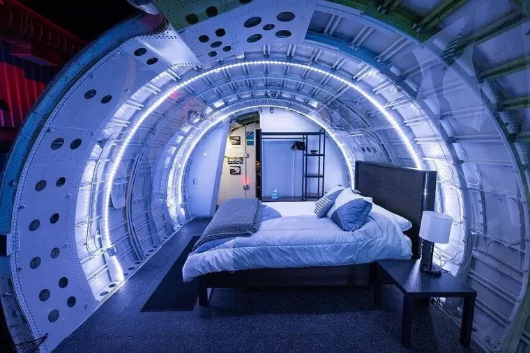 Vjerujemo da je ovo dom iz snova svakom pilotu: Boeing u sobi, čaroban luksuz, a cijena paprena