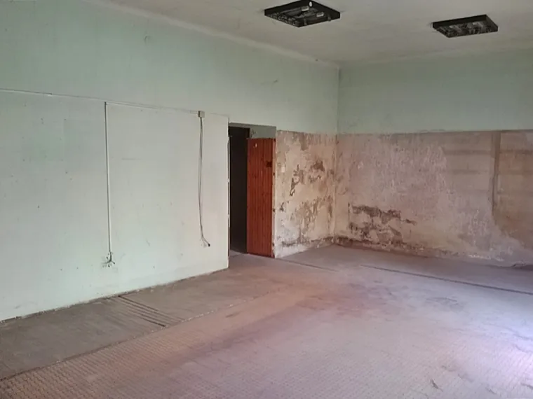 Od derutnih suterena do demoliranih poslovnih prostora: Pogledajte &scaron;to država prodaje za 'bagatelu'