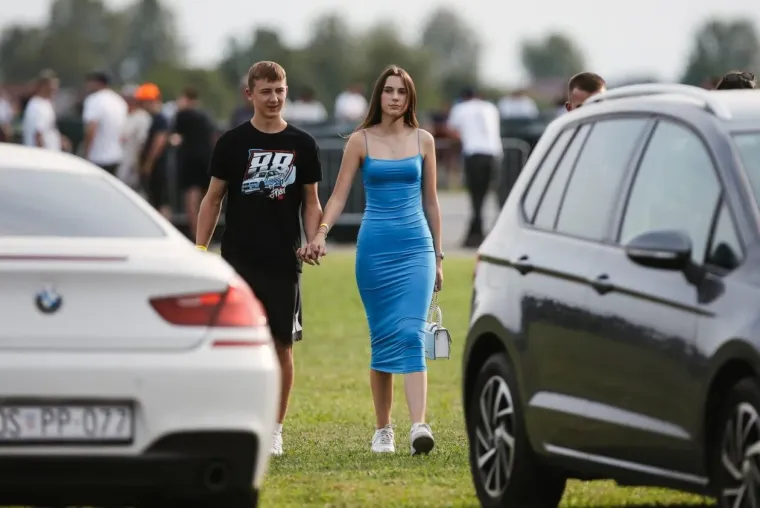 Od pogleda na brutalne spojlere padaju vilice, a jedna dama pažnju je uspjela usmjeriti na sebe