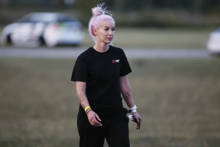 Od pogleda na brutalne spojlere padaju vilice, a jedna dama pažnju je uspjela usmjeriti na sebe