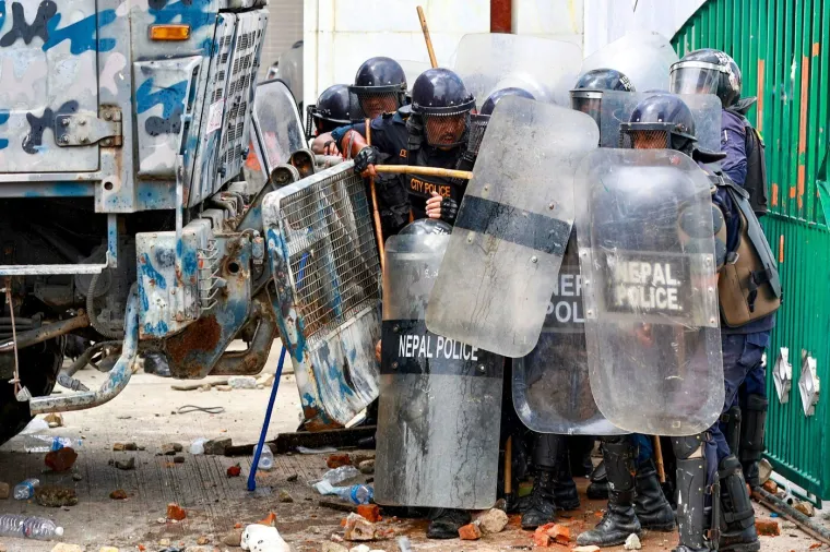 Stravične scene s prosvjeda! Poginulo najmanje 19 ljudi, 50 ozlijeđenih: 'Ispalili su metke'
