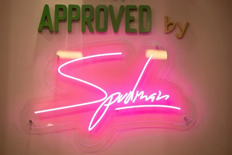 Pogledajte ludnicu u centru Zagreba: Popularni Spud Bud otvorio je svoja vrata