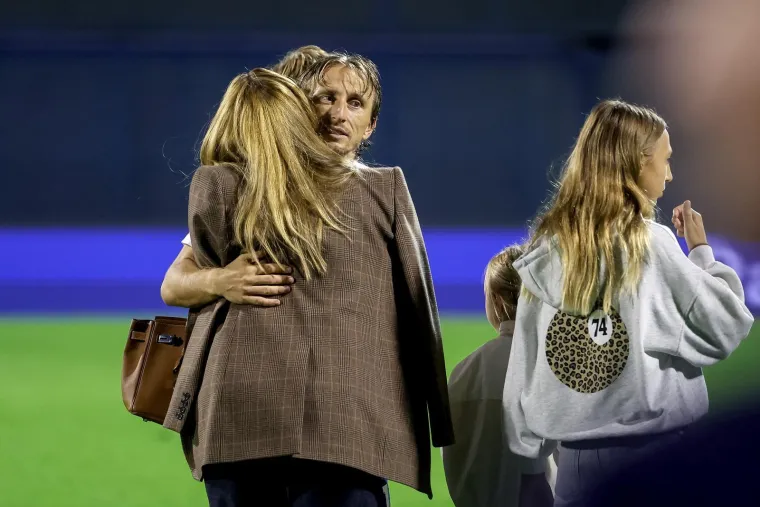 Evo &scaron;to se događalo kad su se kamere ugasile: Ovo niste mogli vidjeti na TV-u