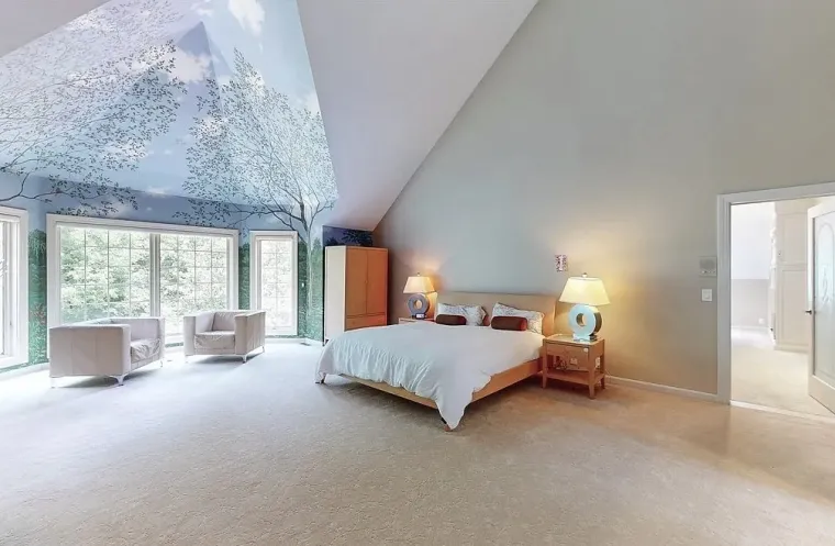 Iz ove kuće ne morate izlaziti do kraja života: Vlastiti pub, zabava i luksuz, a cijena prava sića