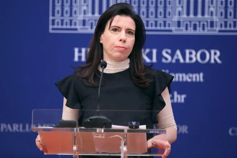 Tko je Katarina za koju se &scaron;u&scaron;ka da je s Vitasovićem? Evo &scaron;to radi izvan Sabora