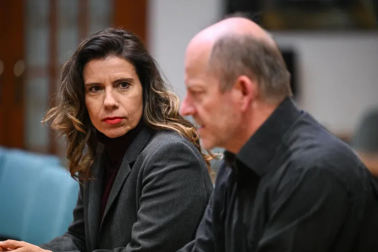 Tko je Katarina za koju se &scaron;u&scaron;ka da je s Vitasovićem? Evo &scaron;to radi izvan Sabora