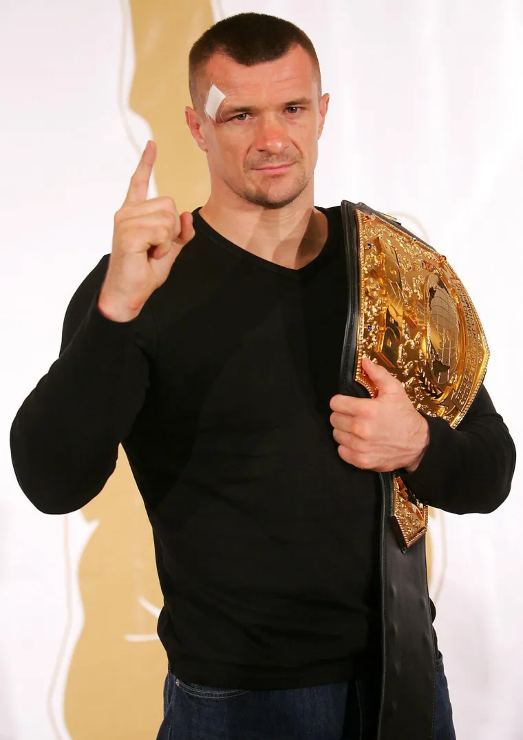 Legenda čiji udarci i danas odjekuju: Ovako se Mirko Cro Cop mijenjao kroz godine