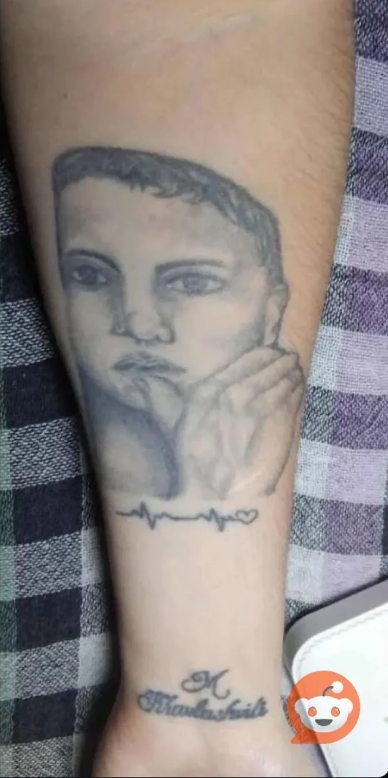 Ove tetovaže izgledaju kao &scaron;ala: Nevjerojatno &scaron;to sve ljudi trajno nose na svojoj koži