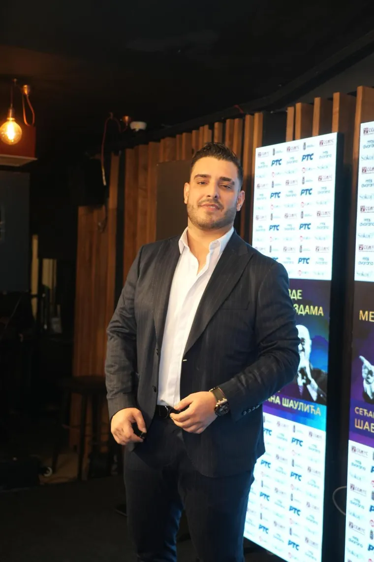 Darko Lazić prije transformacije: Zavodnik na kojeg padaju žene nekad je izgledao drugačije