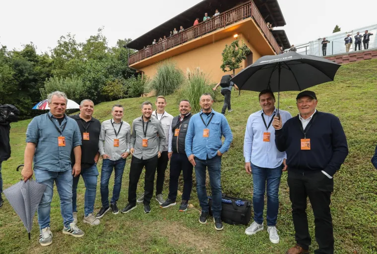 Pogledajte Milanovića u berbi grožđa na Ple&scaron;ivici: Ako ikad napusti politiku...