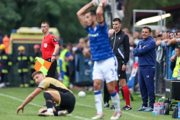 Jedna duša, dva Dinama! Zagrepčani slavili, a pogledajte kako ovi kraljevi prate susret