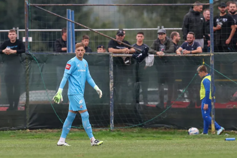 Jedna duša, dva Dinama! Zagrepčani slavili, a pogledajte kako ovi kraljevi prate susret