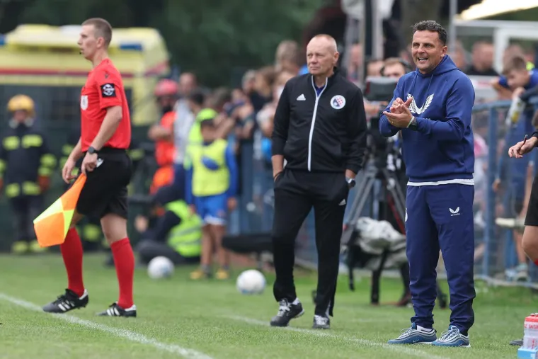 Jedna duša, dva Dinama! Zagrepčani slavili, a pogledajte kako ovi kraljevi prate susret