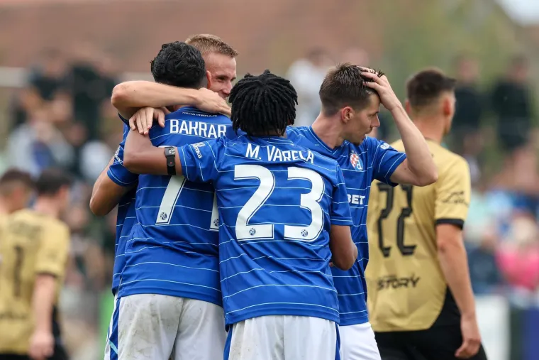 Jedna duša, dva Dinama! Zagrepčani slavili, a pogledajte kako ovi kraljevi prate susret