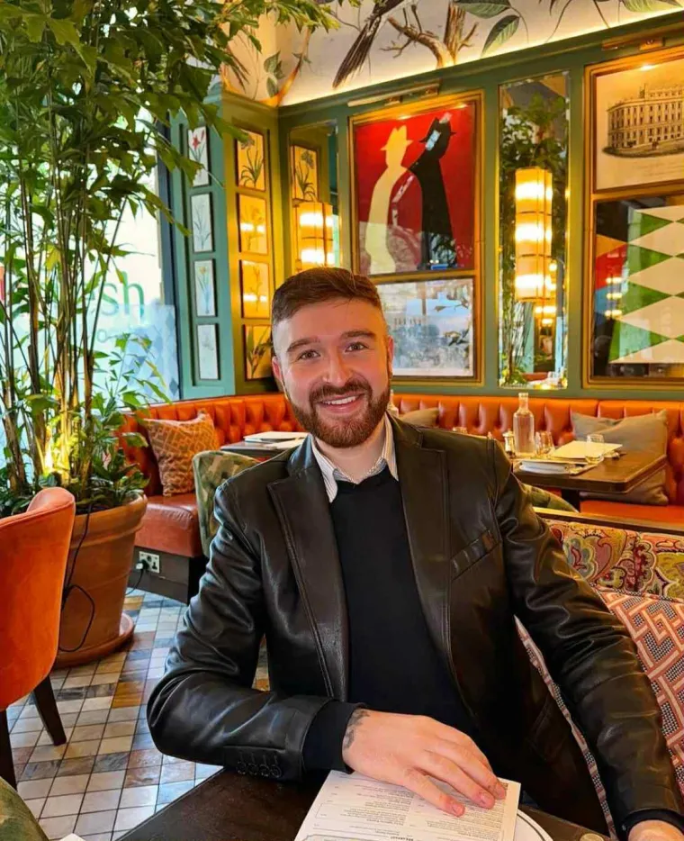 Ovisnost o fileru i botoksu pretvorila ga u patku, a onda je napravio čudo: Sada izgleda kao maneken