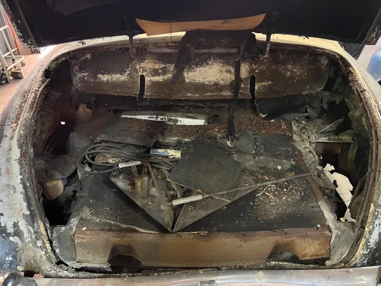 Star 64 godine, zahrđao i uništen: Ovaj auto prodaje se za cijenu od koje će vam se zavrtjeti u glavi