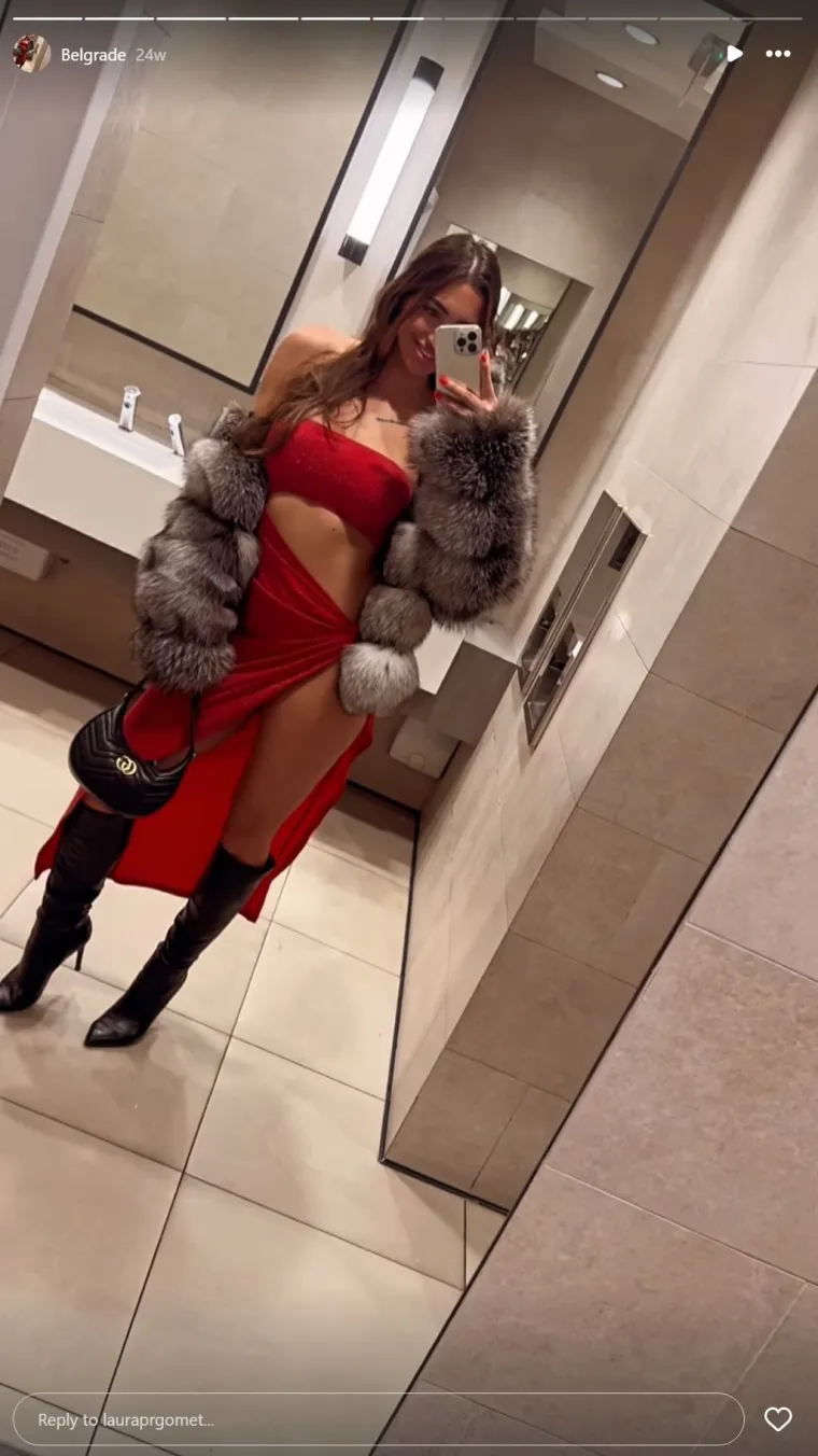 Bila na operaciji grudi i nosa pa opet stavila filere u usne: Laura obožava estetske korekcije