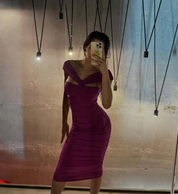 Bila na operaciji grudi i nosa pa opet stavila filere u usne: Laura obožava estetske korekcije