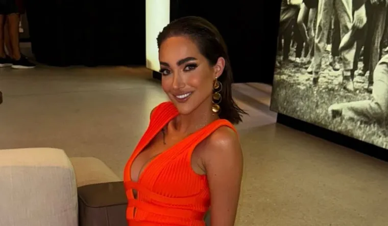 Bila na operaciji grudi i nosa pa opet stavila filere u usne: Laura obožava estetske korekcije