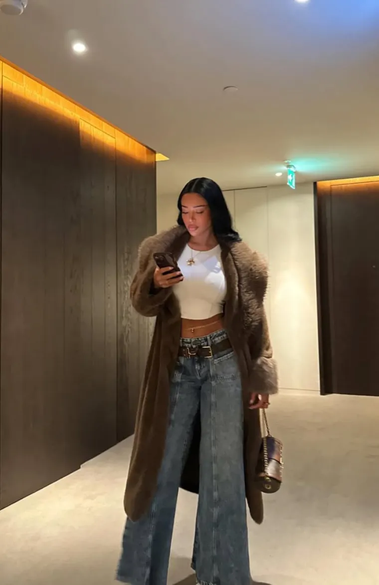 Uhvaćeni u klinču na Sardiniji: Tko je ljepotica koju je osvojila zvijezda Real Madrida?