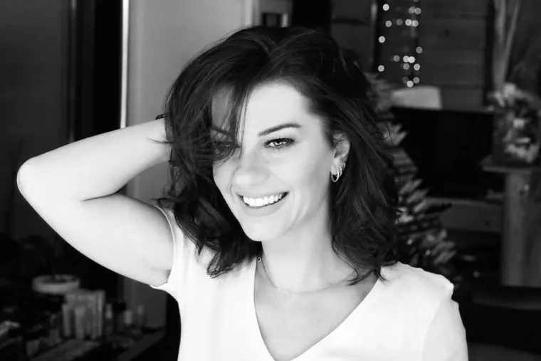 Nekada je bila najpoznatija ljubavnica na TV ekranima, a danas izgleda jo&scaron; fatalnije