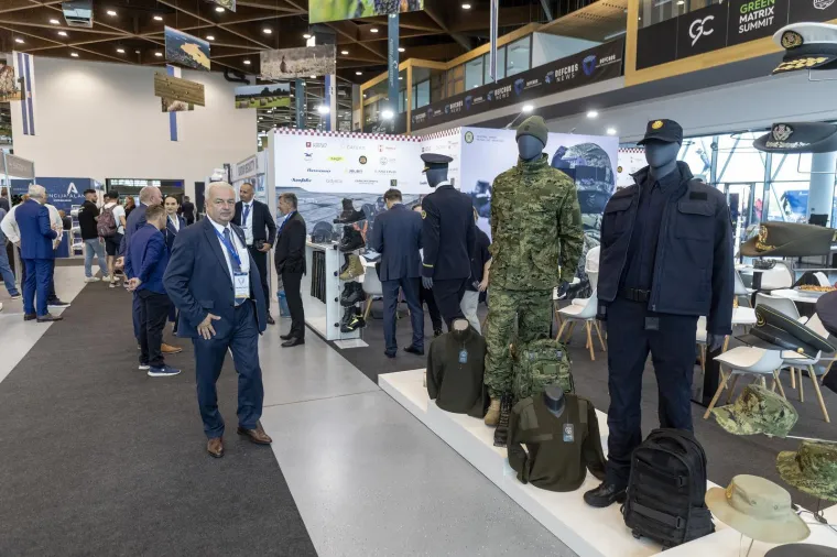 Duge cijevi, pištolji i ogromna bomba: Pogledajte prizore moćnog oružja u Osijeku