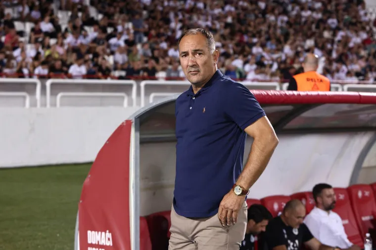 Stadion Zrinjskog uni&scaron;ten: Klupe letjele 150 m, vjetar polomio gol, a samo srećom izbjegnute su ljudske žrtve